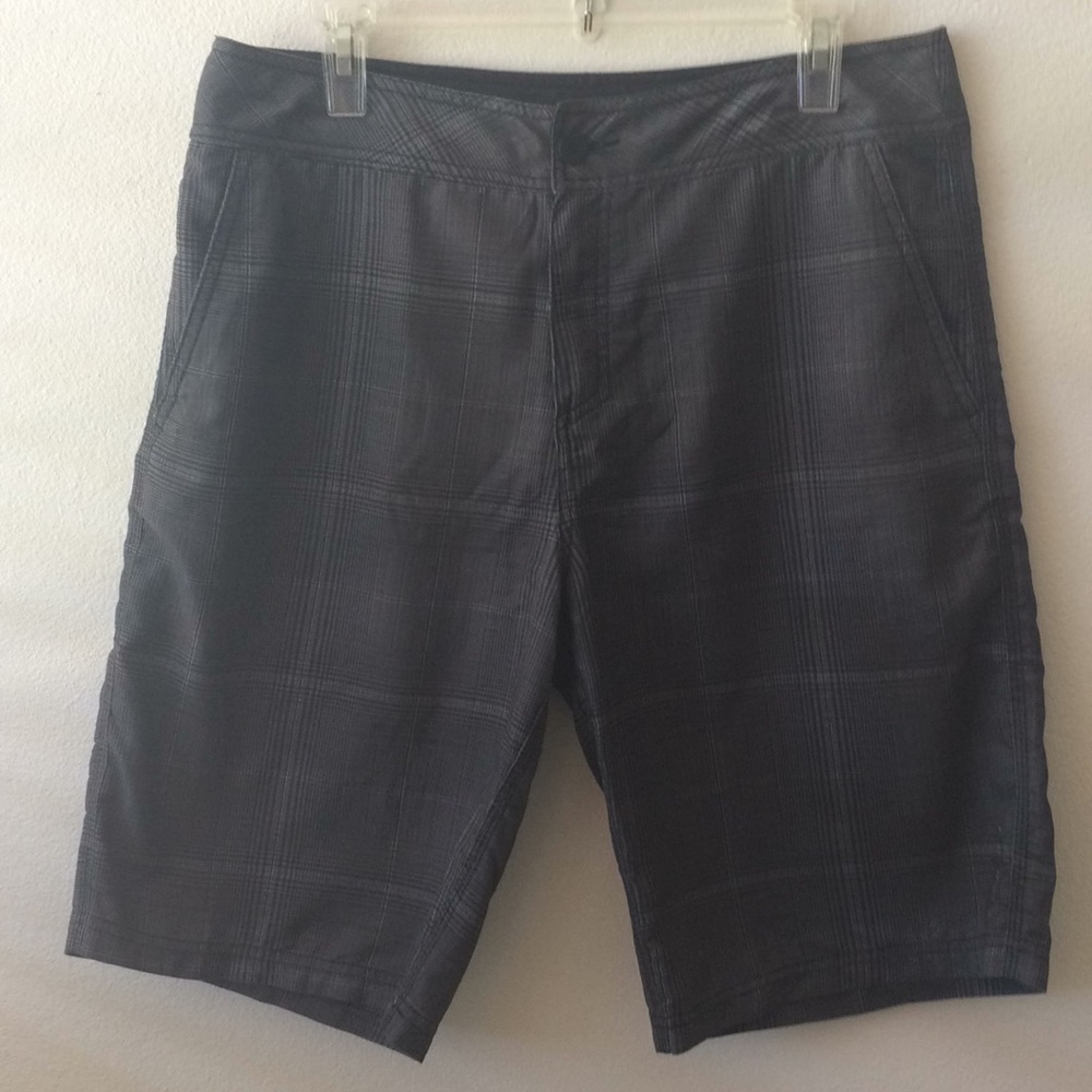 O’Neill Hybrid Size 33 in Plaid Charcoal